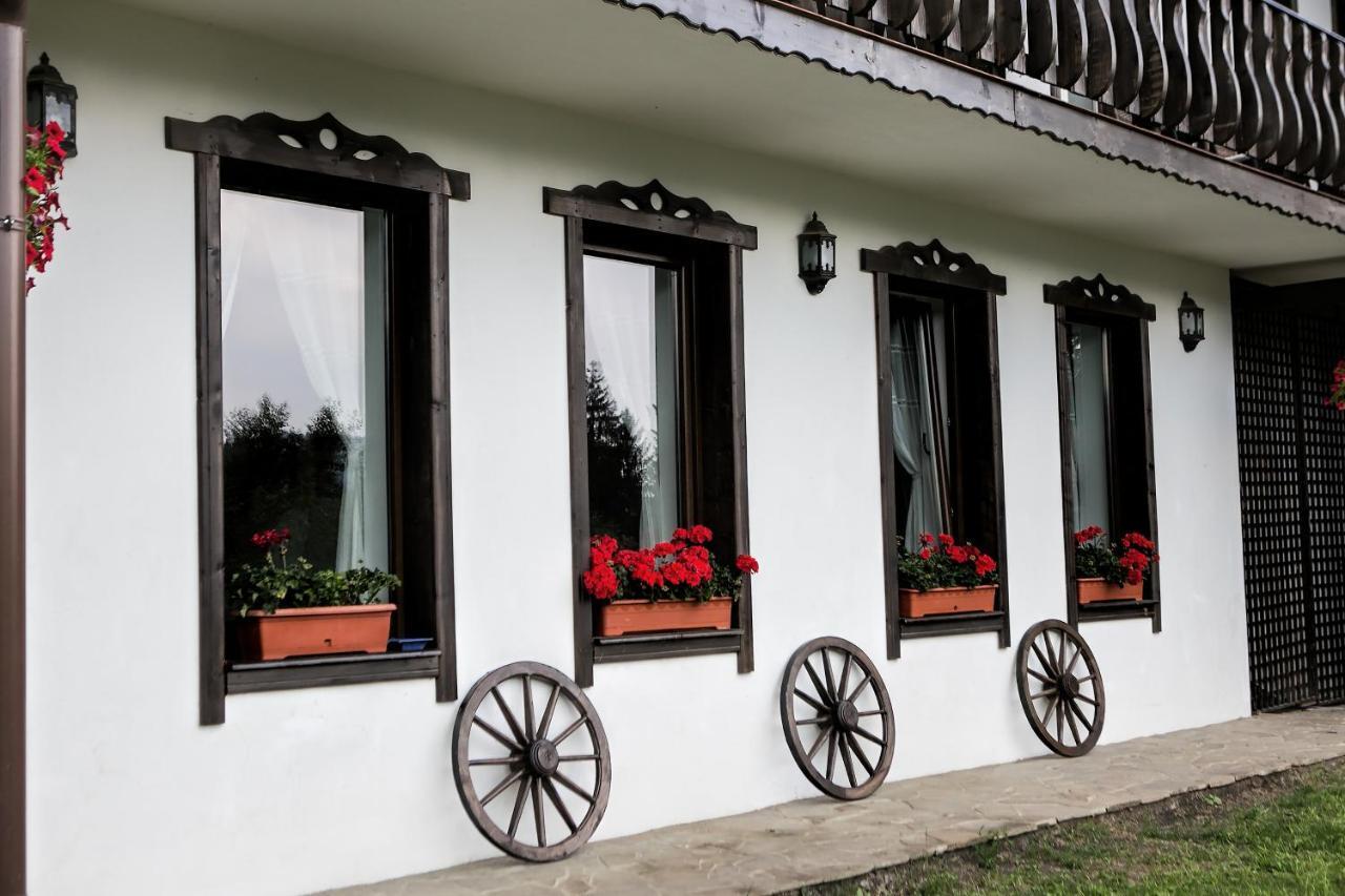 Casa Verde Voronet Exterior photo